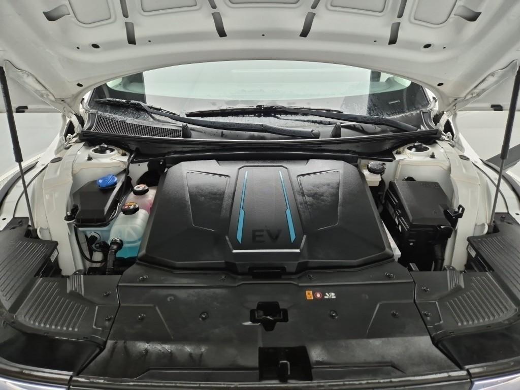 HYUNDAI Ioniq 5 - Vista 5