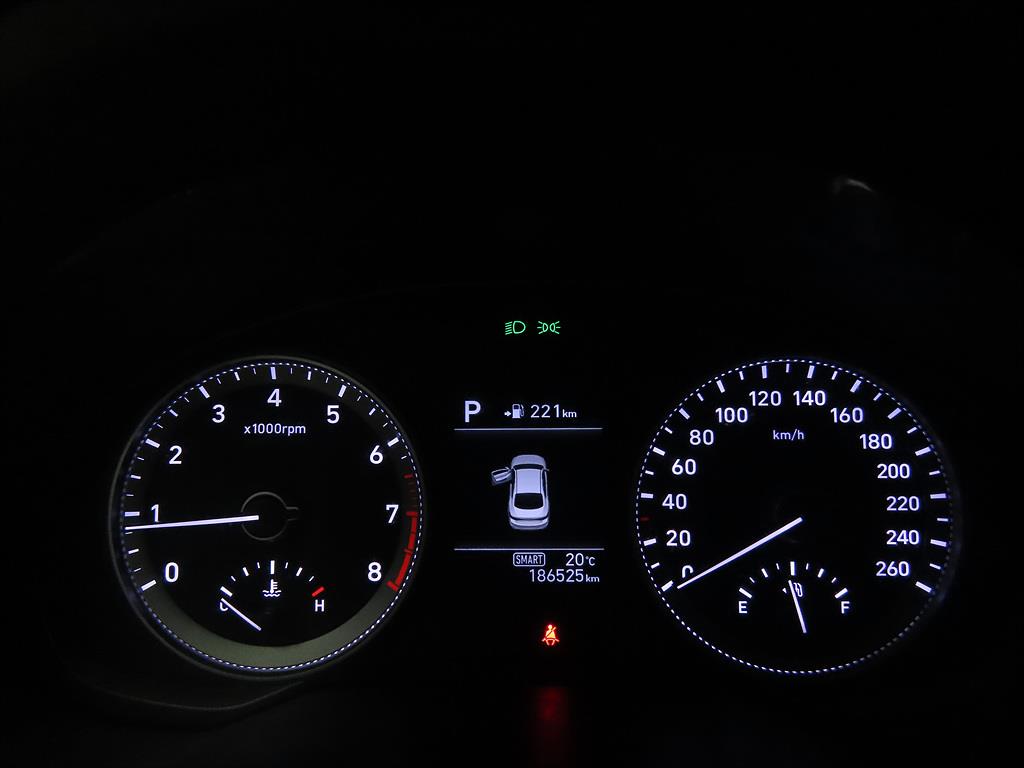 HYUNDAI Grandeur - Vista 8