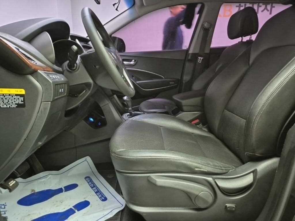 HYUNDAI Santa Fe - Vista 11