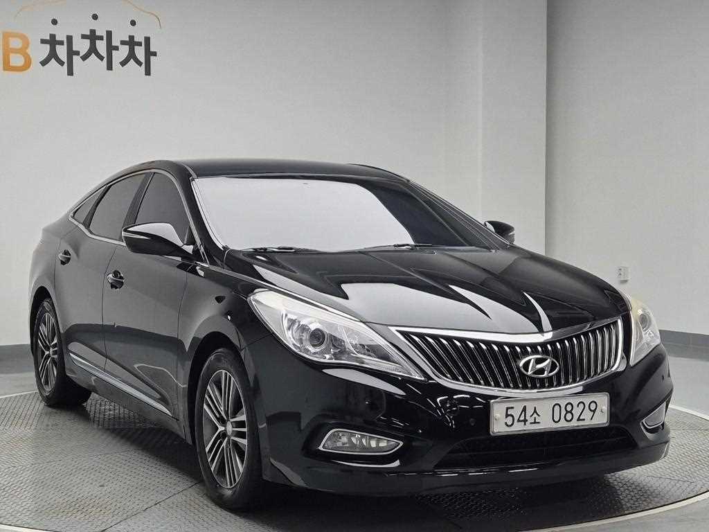 HYUNDAI Grandeur - Vista 4