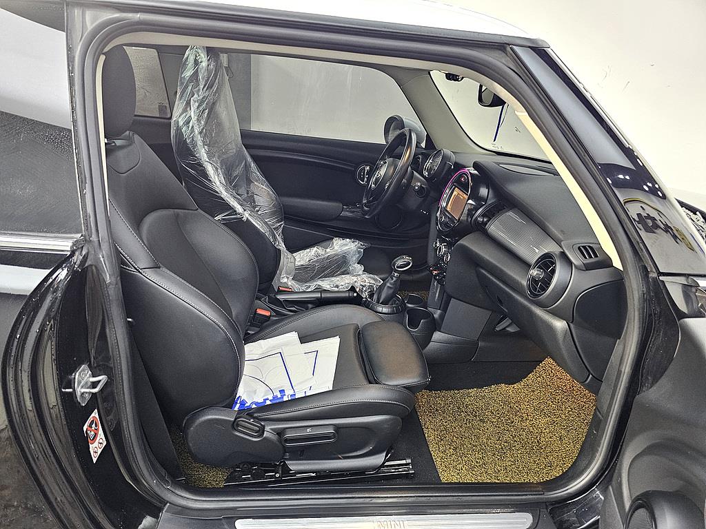 Mini Cooper - Vista 5