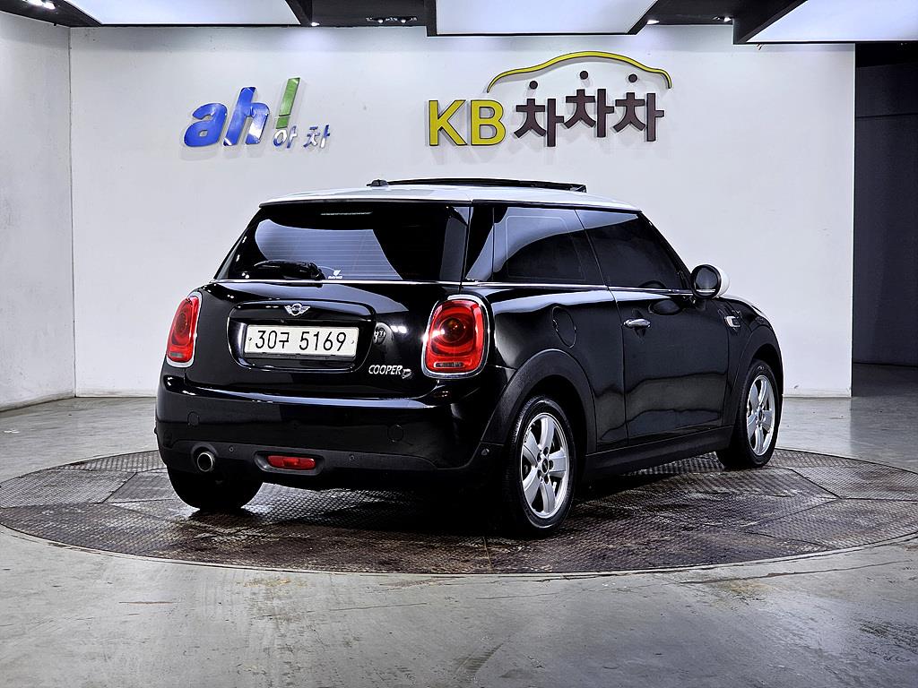 Mini Cooper - Vista 4