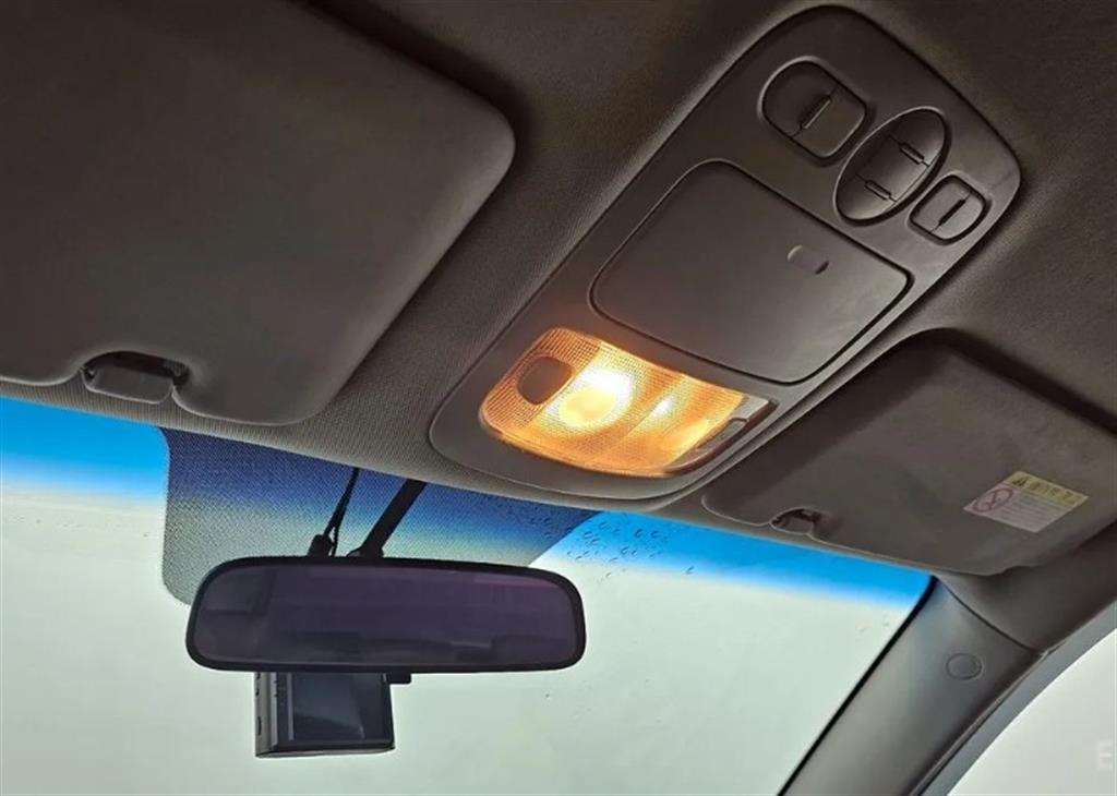 KIA Carnival - Vista 5