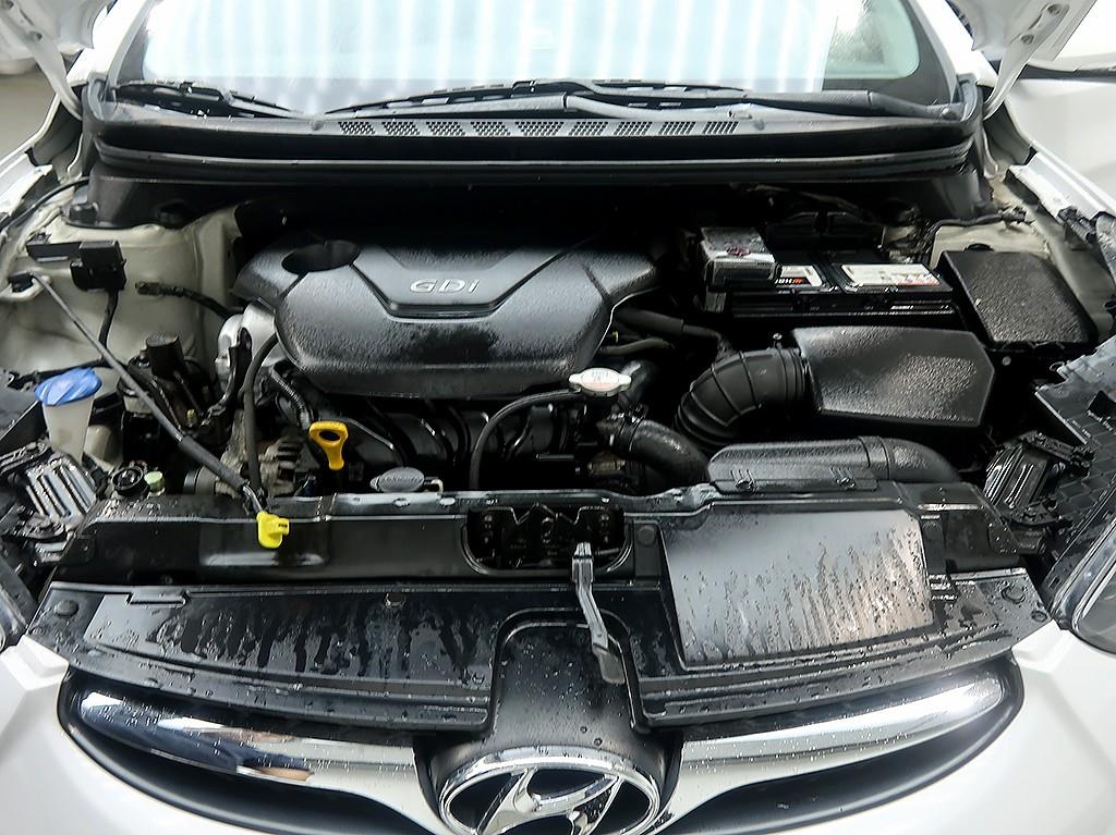 HYUNDAI Avante 2012 Blanco - Importación desde Corea - HF Imports Iquique - Foto 7