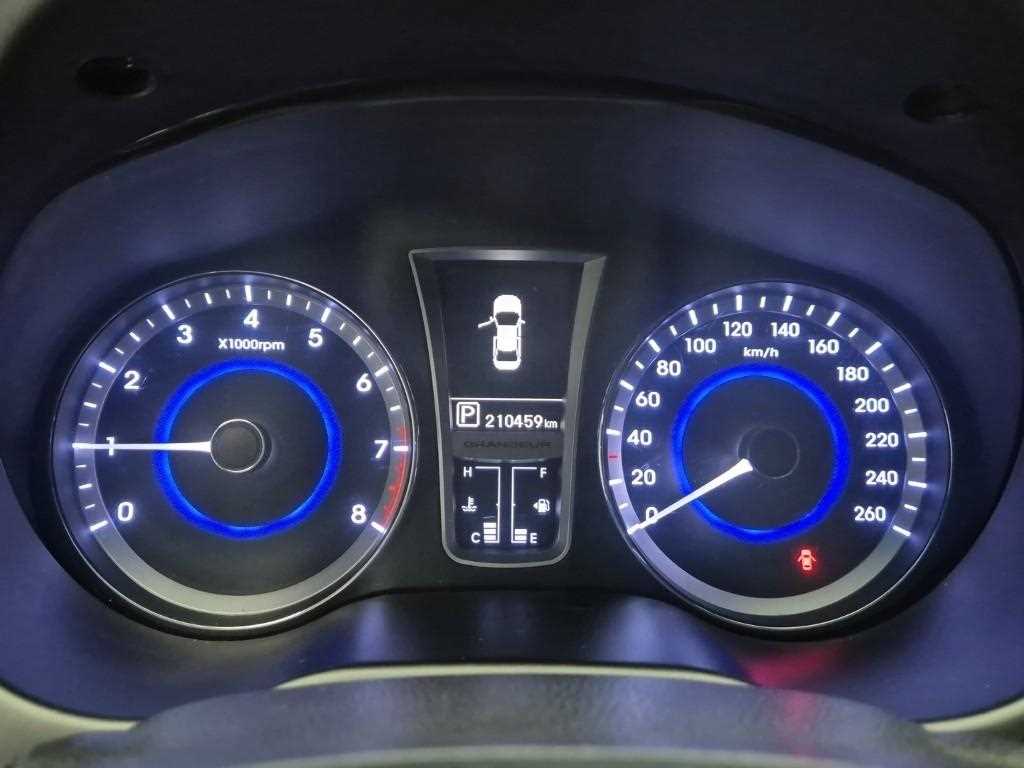 HYUNDAI Grandeur - Vista 6