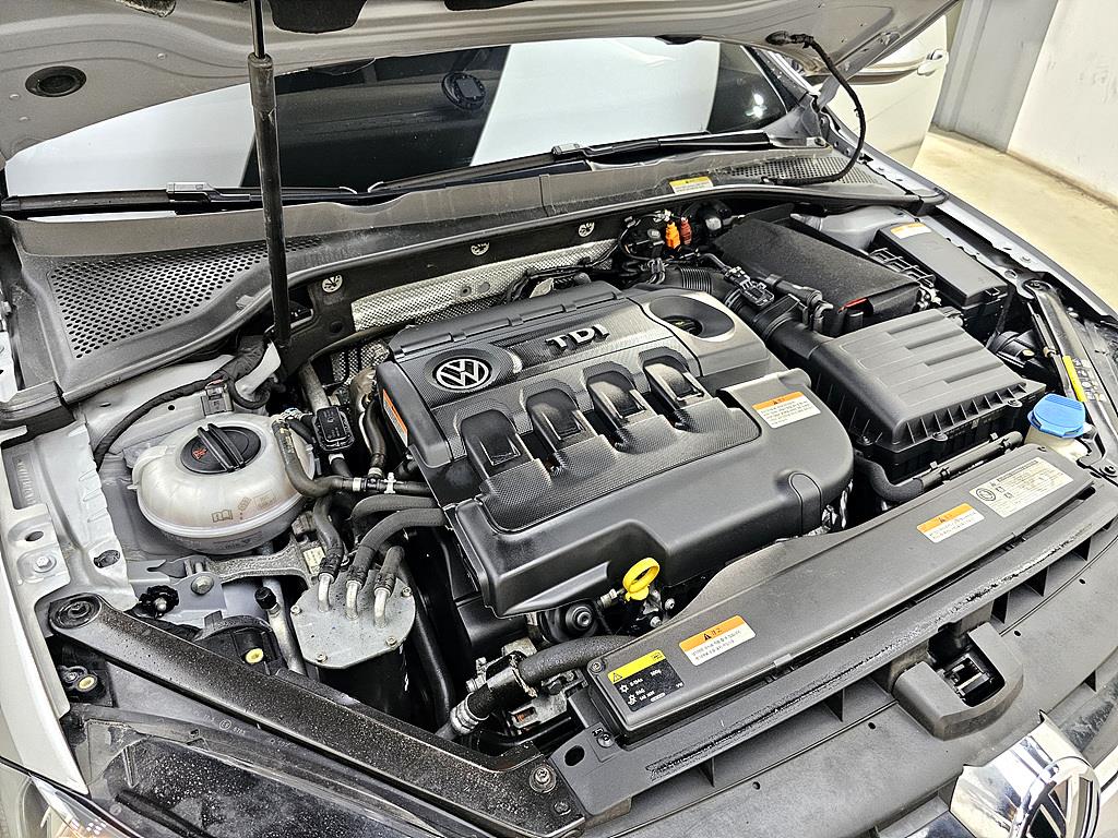 Volkswagen Golf - Vista 6