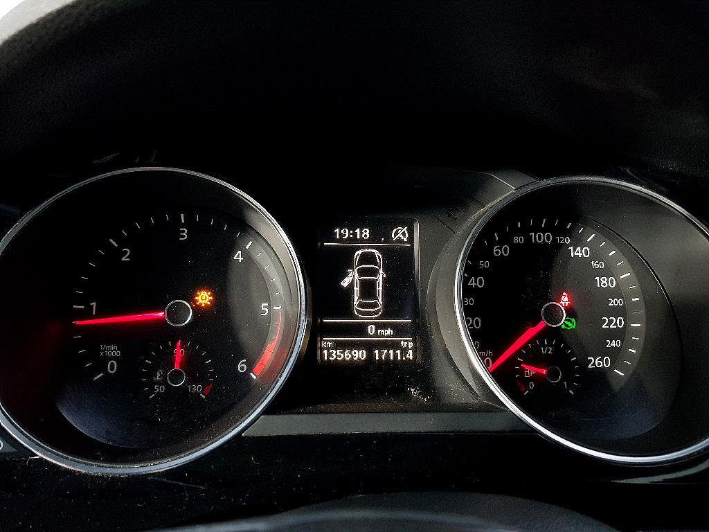 Volkswagen Jetta - Vista 7