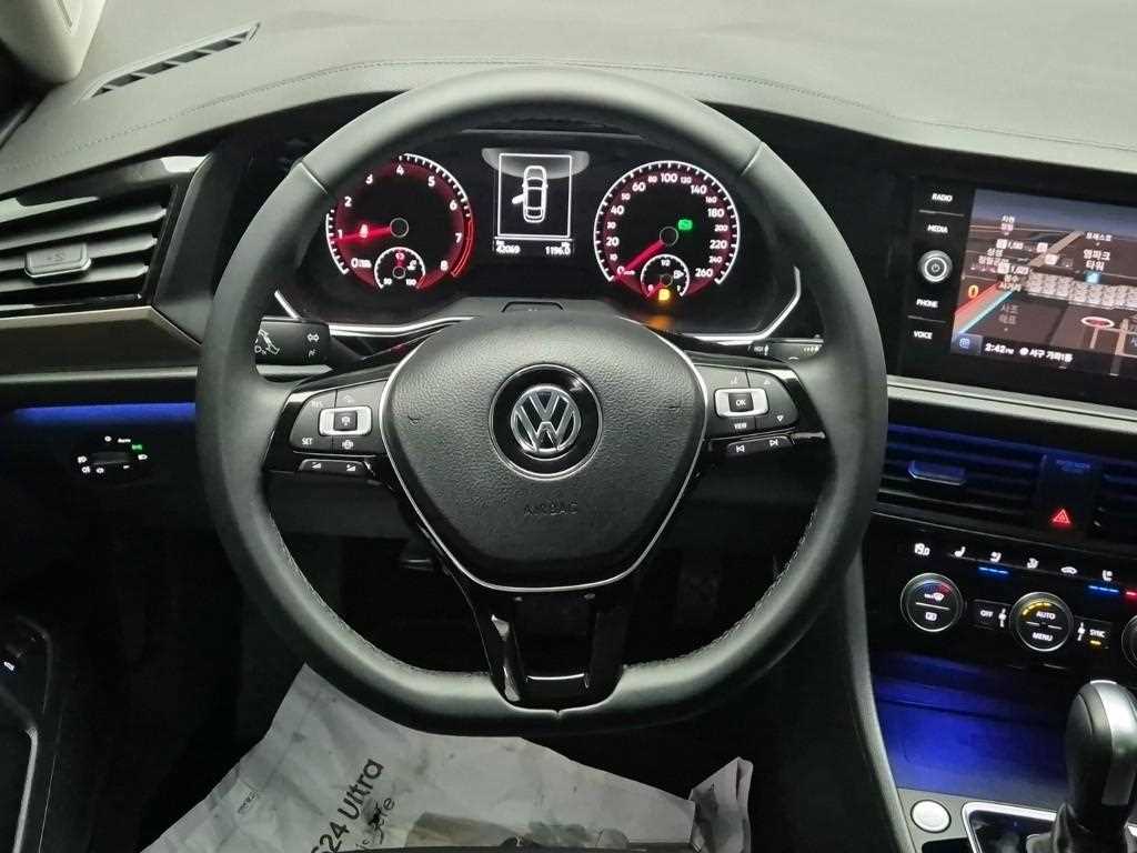 Volkswagen Jetta - Vista 9