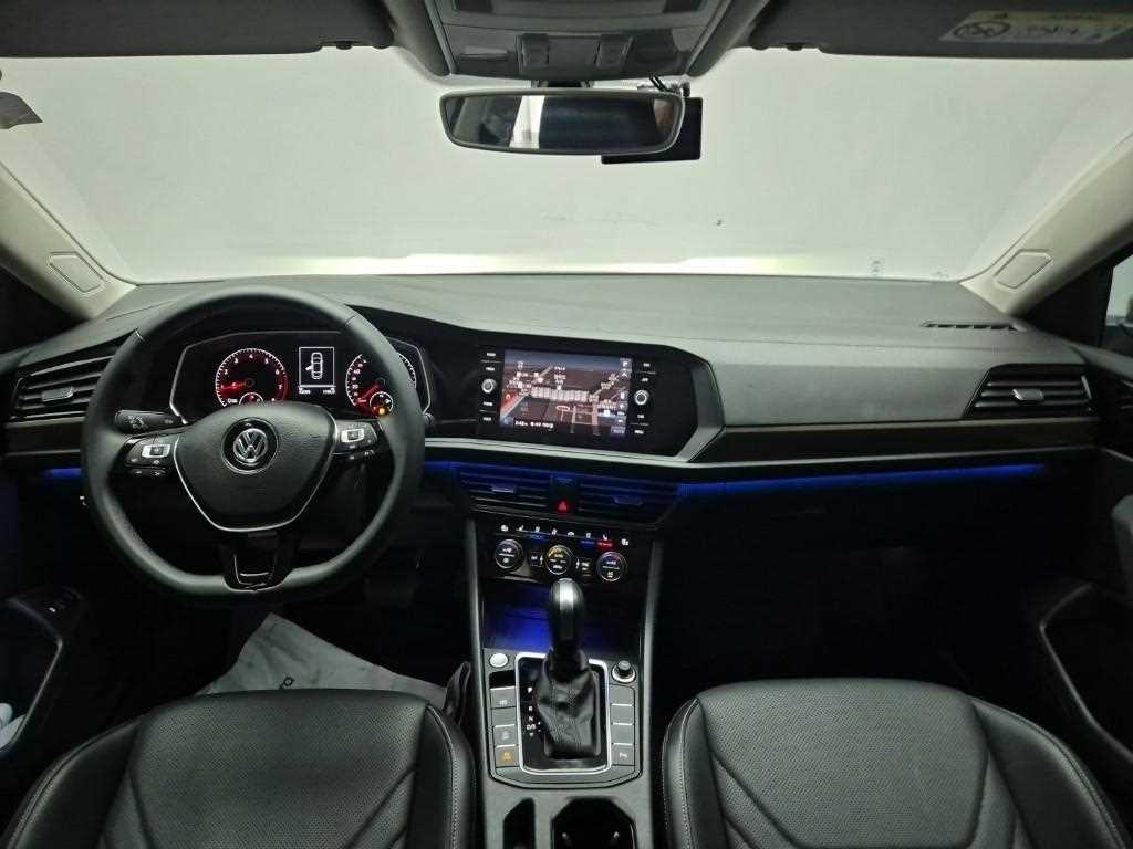 Volkswagen Jetta - Vista 7