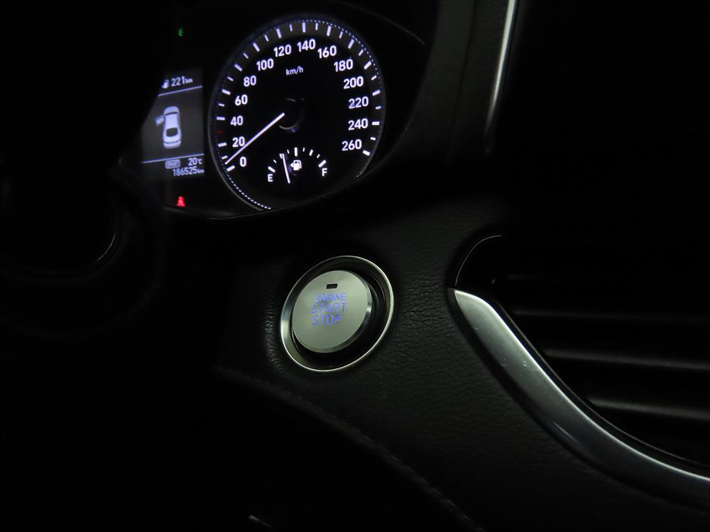 HYUNDAI Grandeur 2018 Negro - Importación desde Corea - HF Imports Iquique - Foto 14