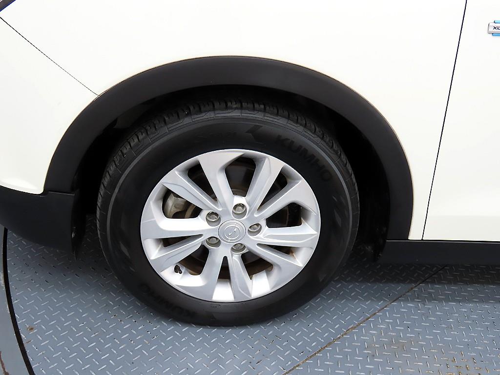 Ssangyong Tivoli 2019 Blanco - Importación desde Corea - HF Imports Iquique - Foto 20