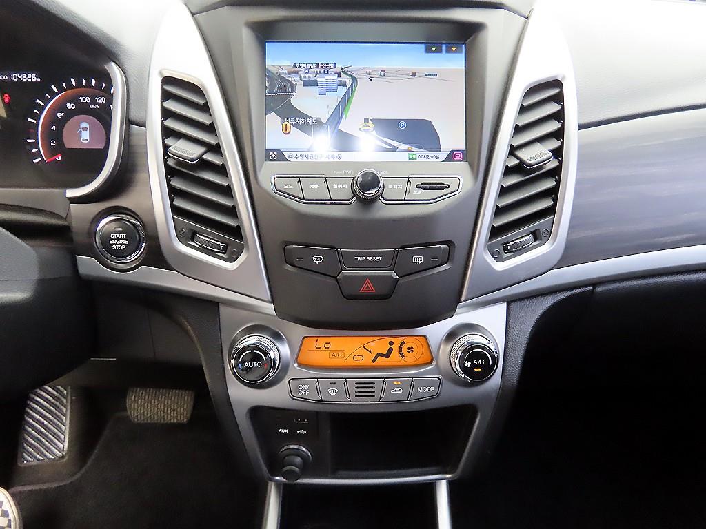 Ssangyong Korando 2015 Plateado - Importación desde Corea - HF Imports Iquique - Foto 13