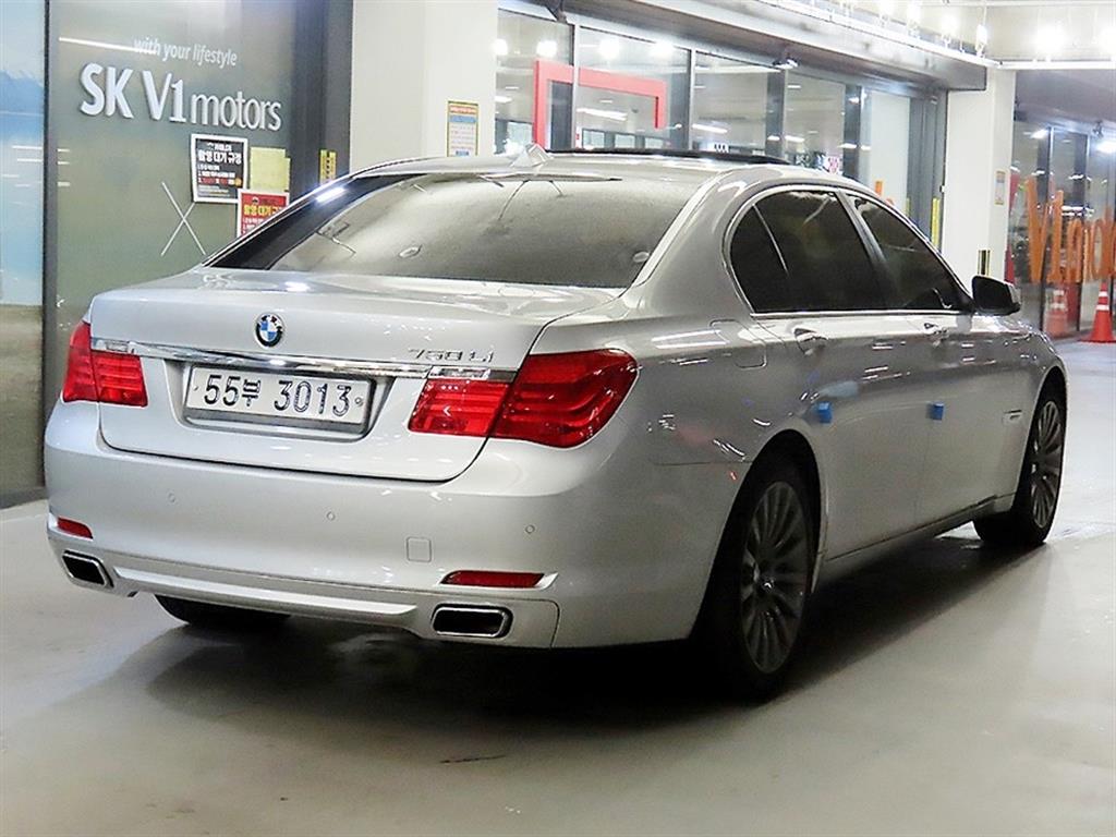 BMW 7 Series - Vista 4