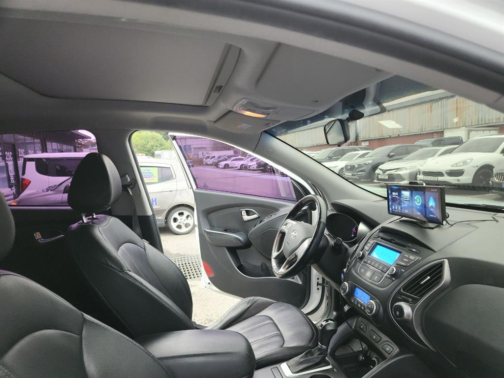 HYUNDAI Tucson 2015 Blanco - Importación desde Corea - HF Imports Iquique - Foto 16