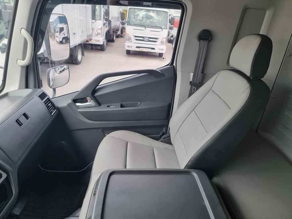 medium and large cargo truck 2021 Blanco - Importación desde Corea - HF Imports Iquique - Foto 15