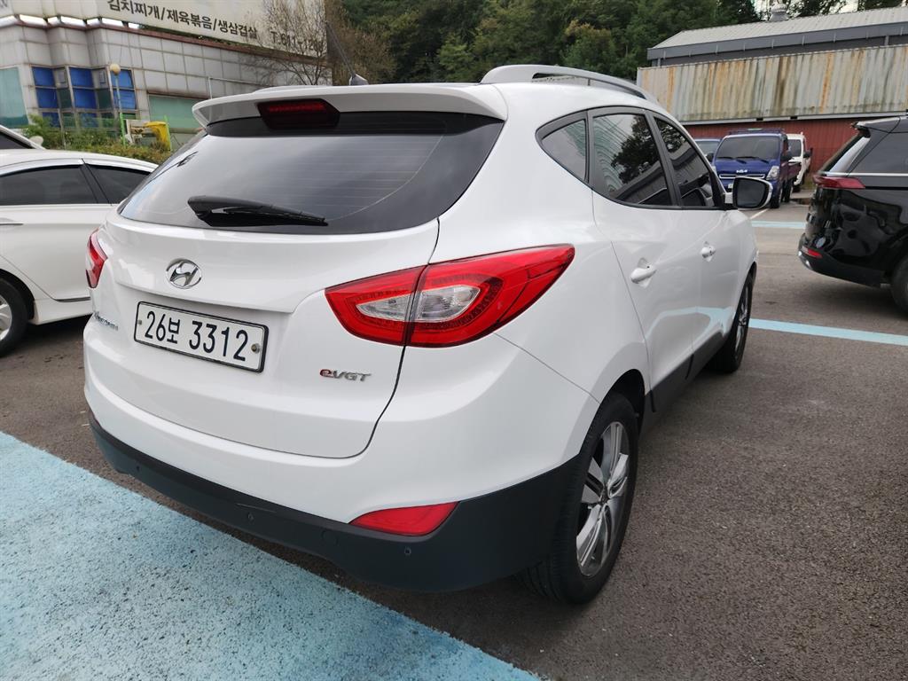 HYUNDAI Tucson - Vista 4