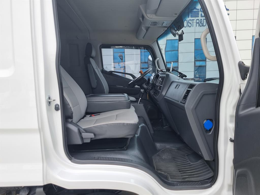 medium and large cargo truck 2021 Blanco - Importación desde Corea - HF Imports Iquique - Foto 18