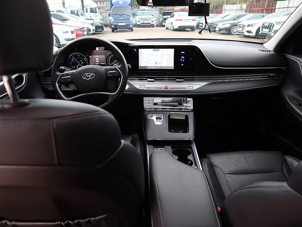 HYUNDAI Grandeur - Vista 9