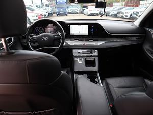 HYUNDAI Grandeur - Vista 10