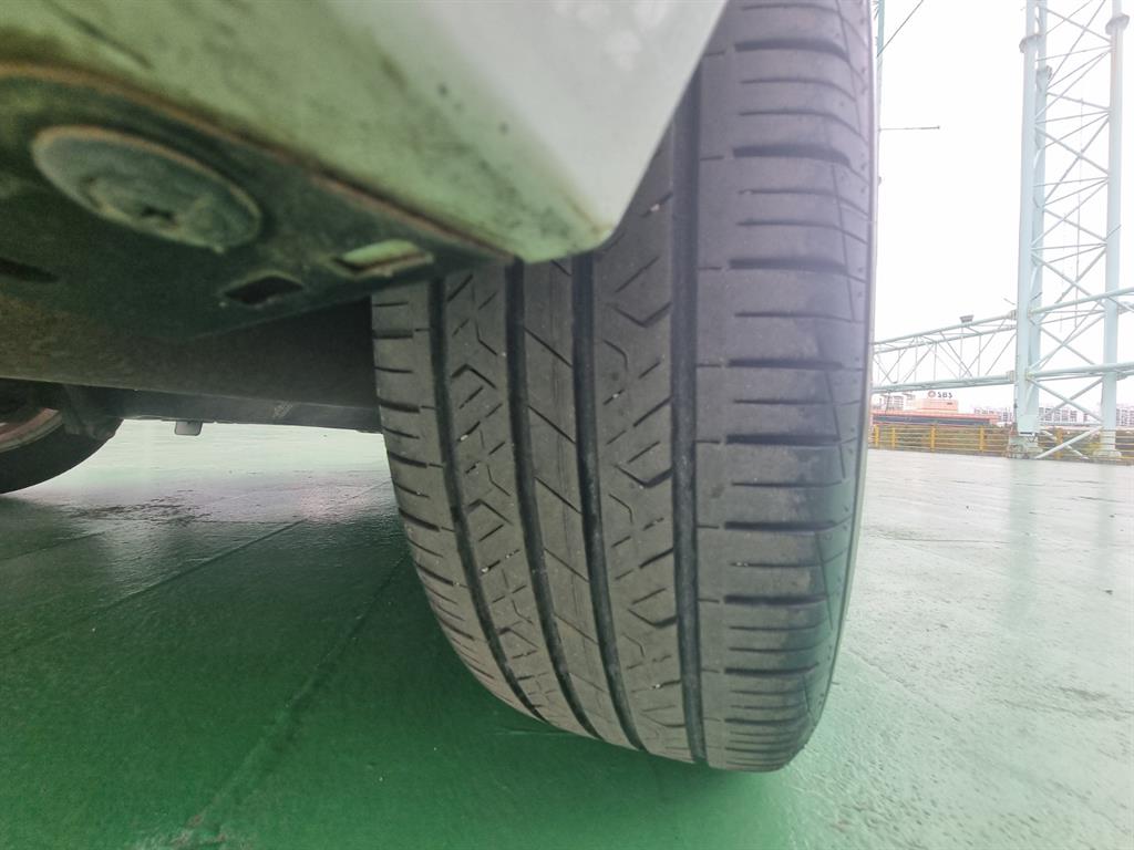 HYUNDAI Accent - Vista 7