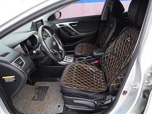 HYUNDAI Avante - Vista 12