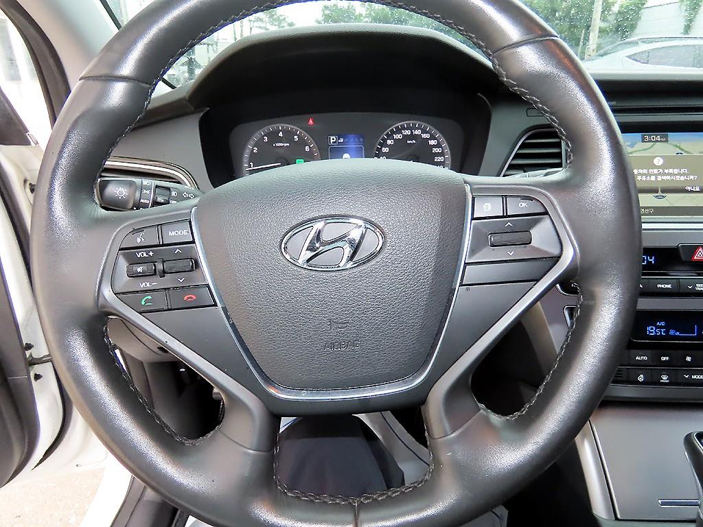 HYUNDAI Sonata - Vista 8