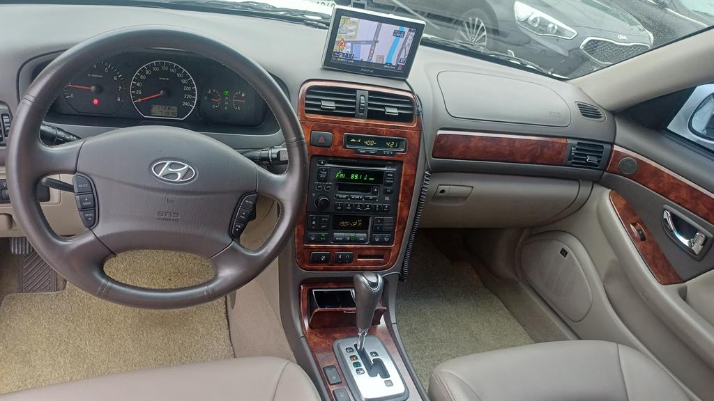 HYUNDAI Grandeur 2005 the color of pearl - Importación desde Corea - HF Imports Iquique - Foto 17