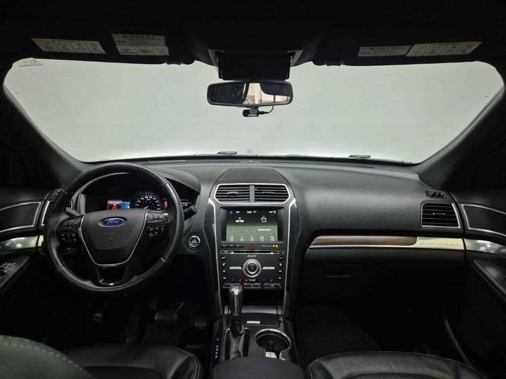 Ford Explorer - Vista 7