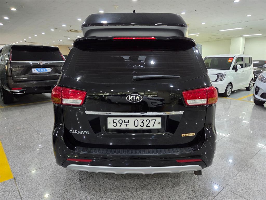 KIA Carnival - Vista 6