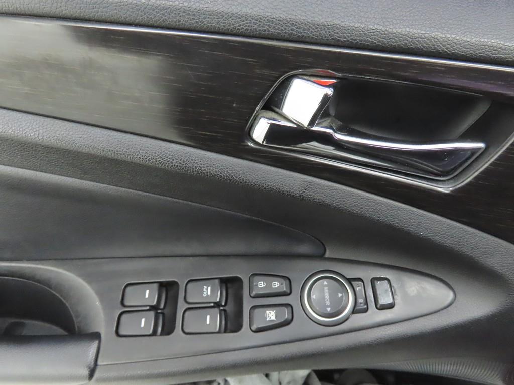 HYUNDAI Sonata - Vista 9