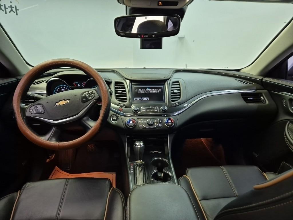 Chevrolet Impala - Vista 7