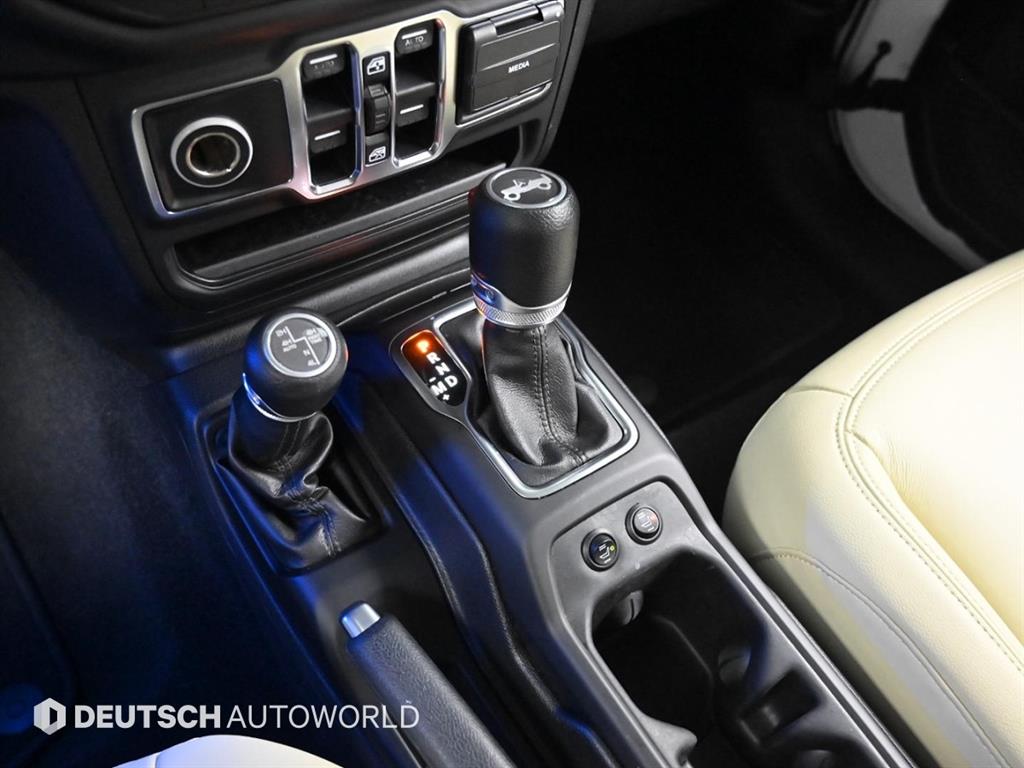 Jeep Wrangler - Vista 9