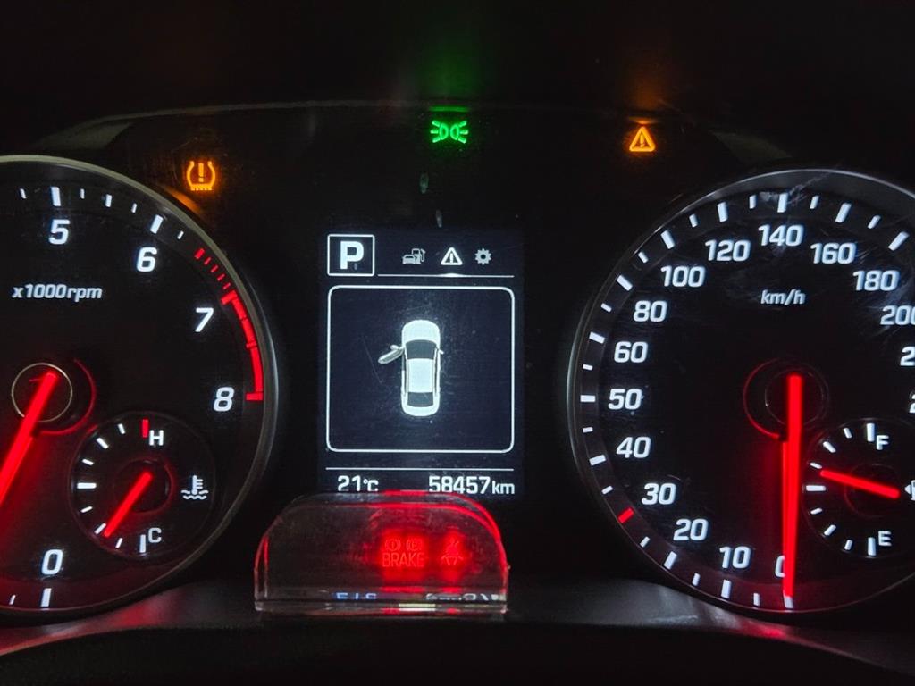 HYUNDAI Avante 2018 Blanco - Importación desde Corea - HF Imports Iquique - Foto 19