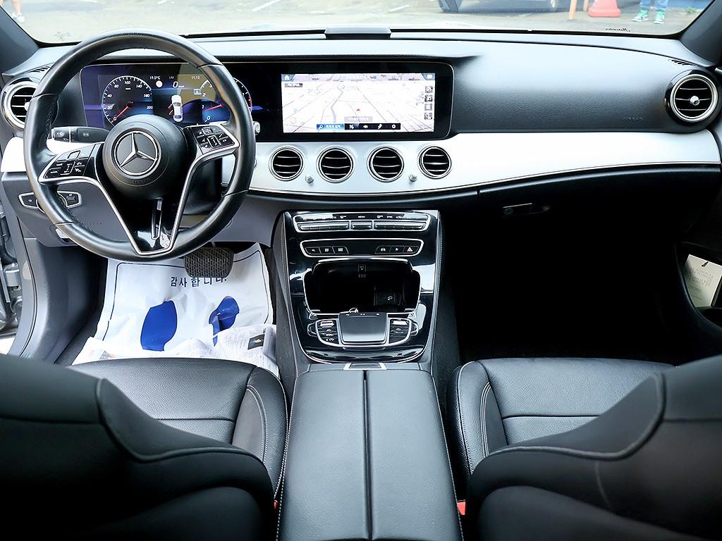 Mercedes Benz E class - Vista 9