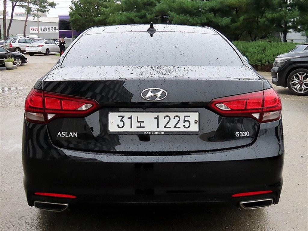 HYUNDAI Aslan - Vista 4