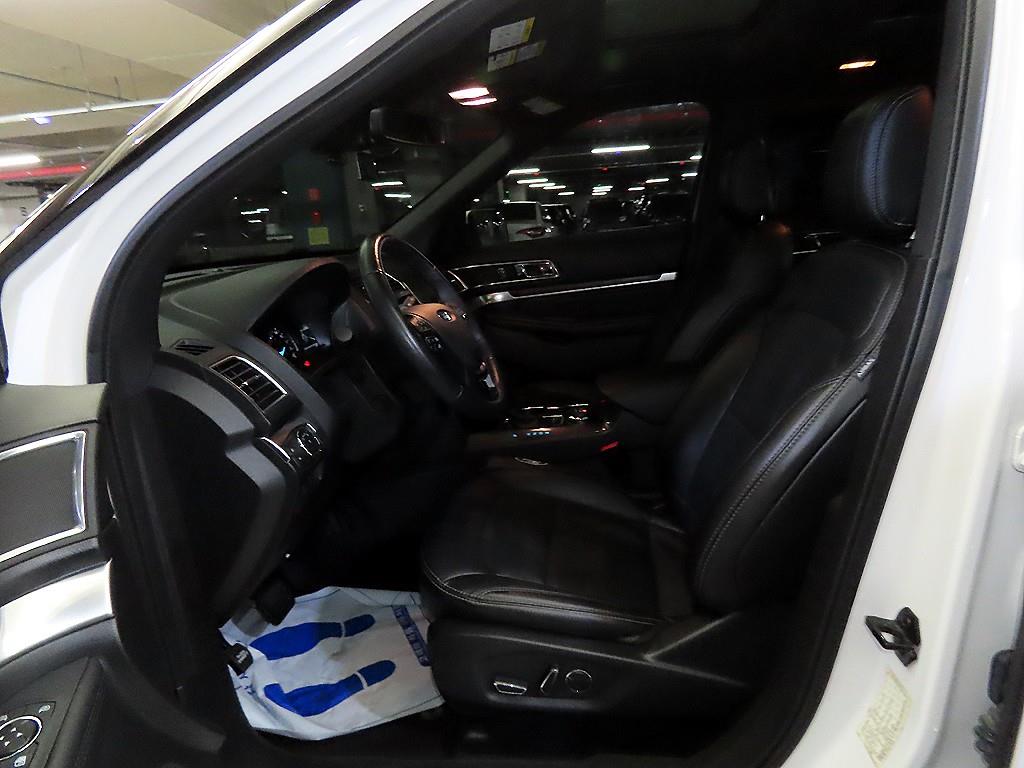 Ford Explorer - Vista 6