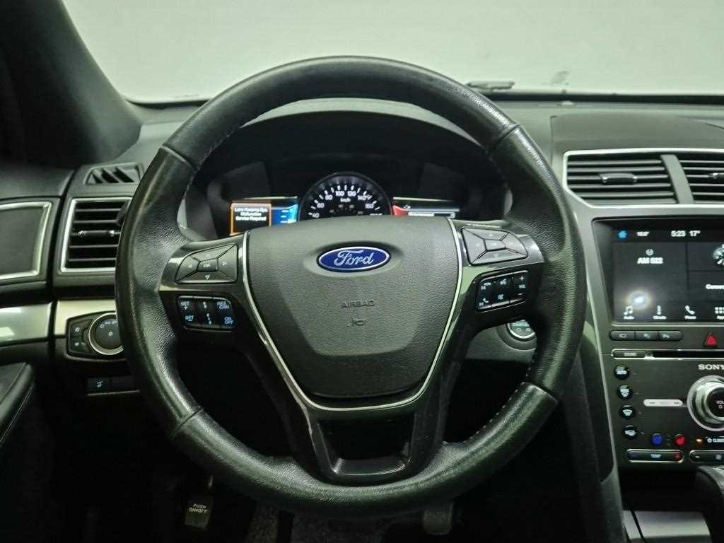 Ford Explorer - Vista 9