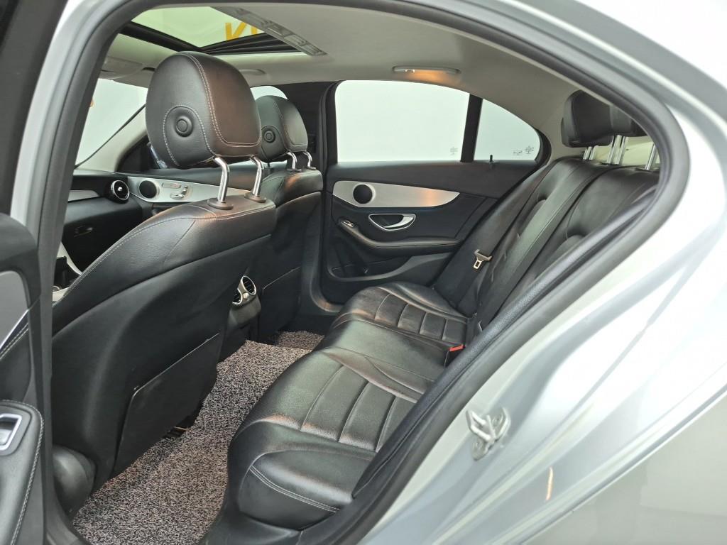 Mercedes Benz C Class - Vista 12