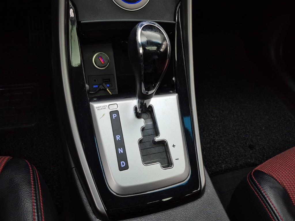 HYUNDAI Avante - Vista 8