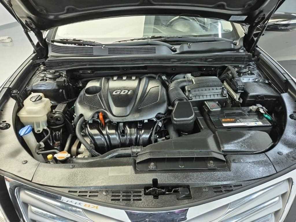 HYUNDAI Grandeur - Vista 5