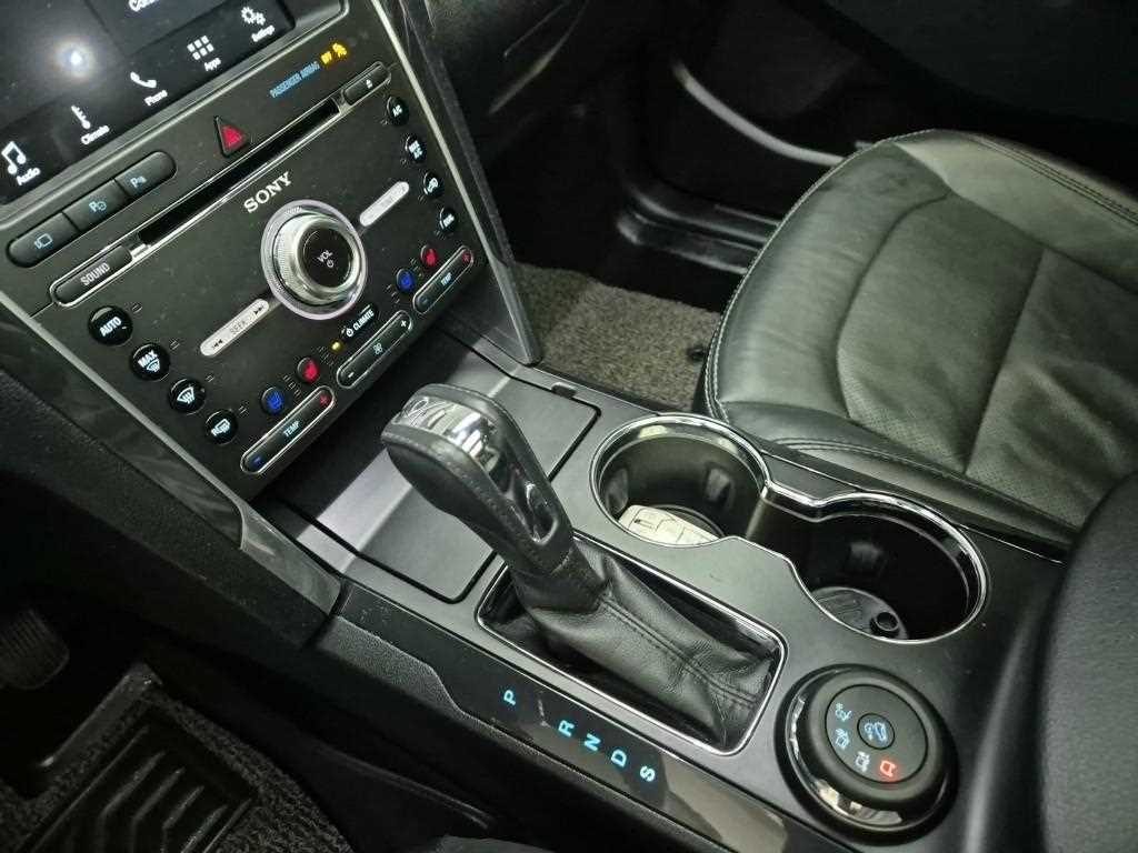 Ford Explorer - Vista 8