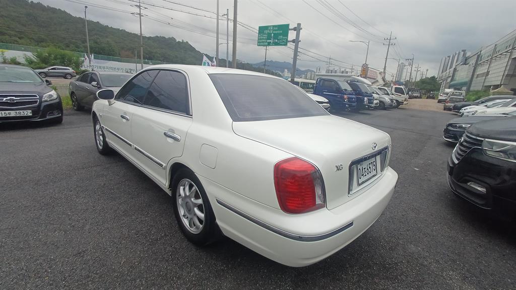 HYUNDAI Grandeur - Vista 7