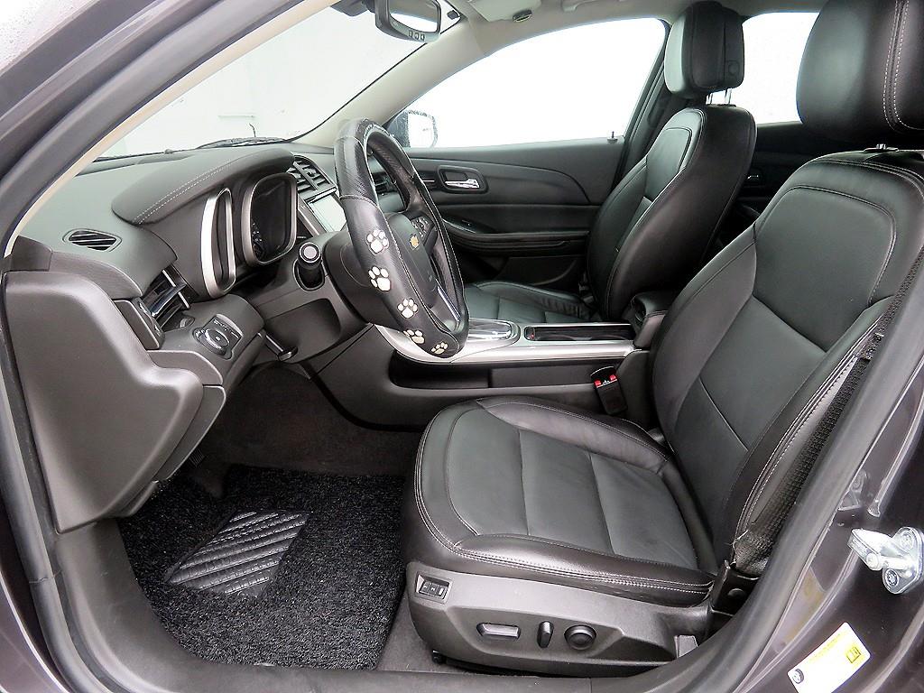 Chevrolet Malibu - Vista 6