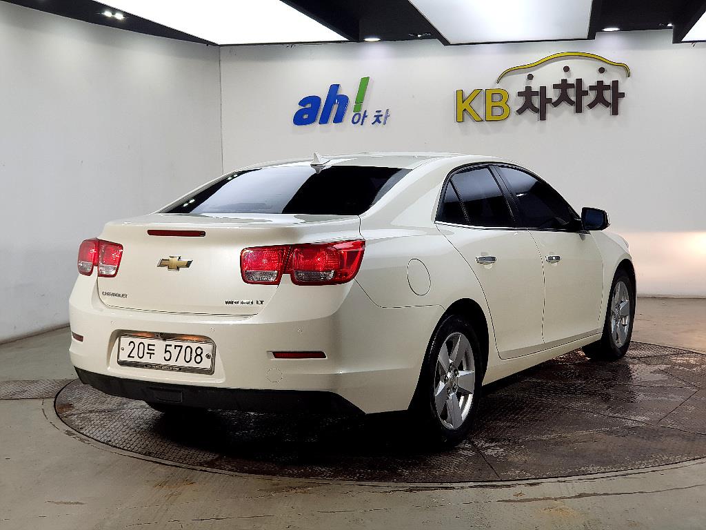 Chevrolet Malibu - Vista 4