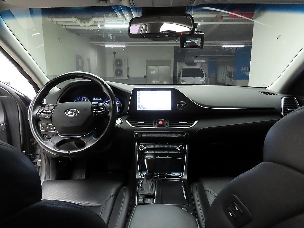 HYUNDAI Grandeur - Vista 8