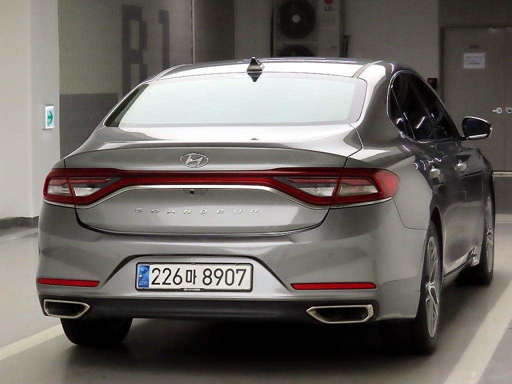 HYUNDAI Grandeur - Vista 4