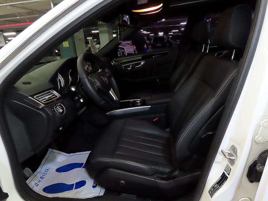 Mercedes Benz E class - Vista 6