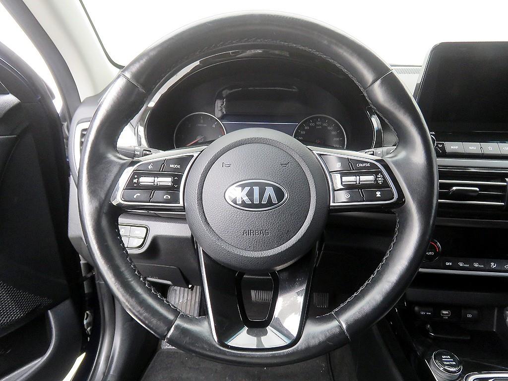 KIA Seltos - Vista 10