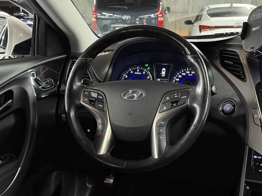 HYUNDAI Grandeur - Vista 8