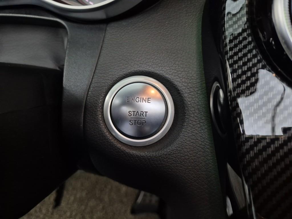 Mercedes Benz C Class 2017 Blanco - Importación desde Corea - HF Imports Iquique - Foto 19